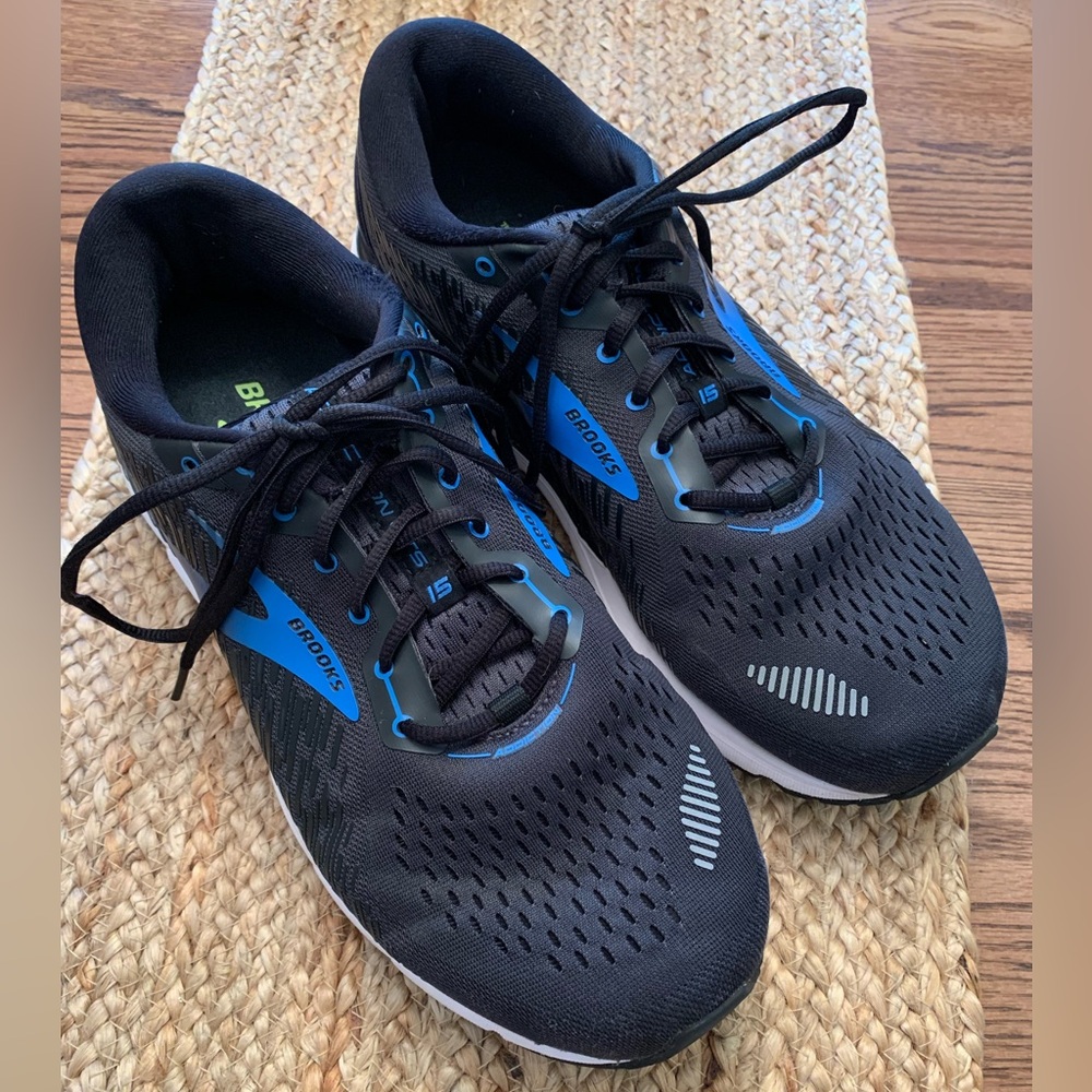 Men’s Brooks Addiction 15 GTS.  Size 12 4E